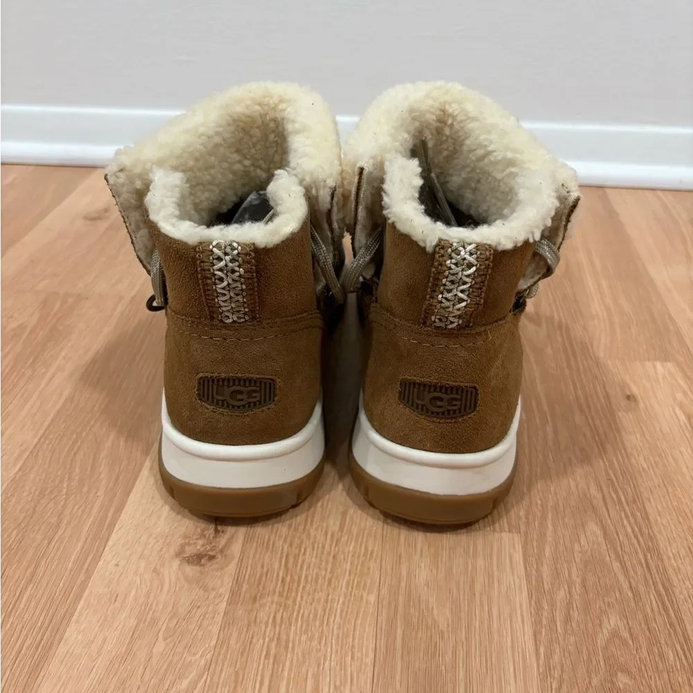 UGG Women's Lakesider Heritage Lace waterproof sneaker boots - Picture 2 of 6